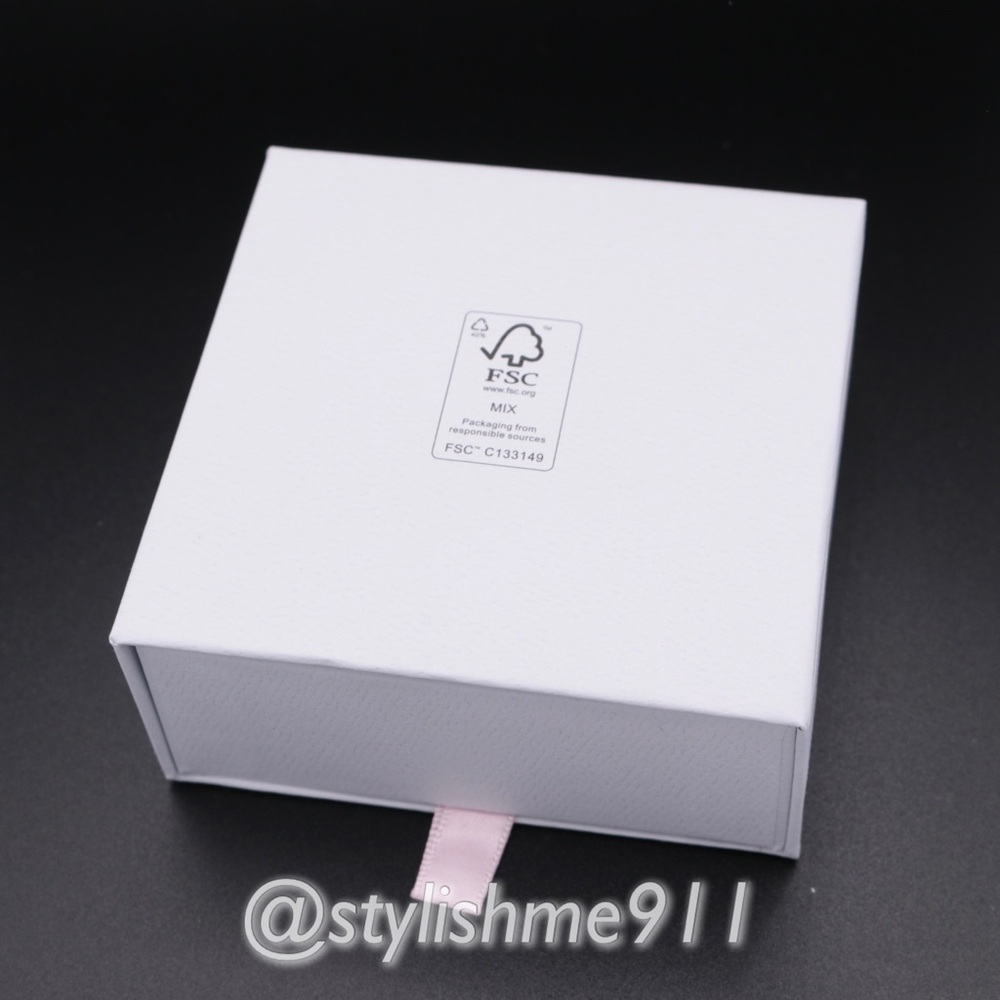 New Pandora Bracelet Gift Box - Picture 6 of 8